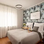 Homini Apartament Parking By Impero